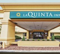 La Quinta Inn Toledo Perrysburg Exterior