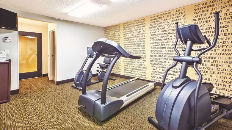 <b>La Quinta Inn Toledo Perrysburg Health</b>. Images powered by <a href="https://iceportal.shijigroup.com/" title="IcePortal" target="_blank">IcePortal</a>.