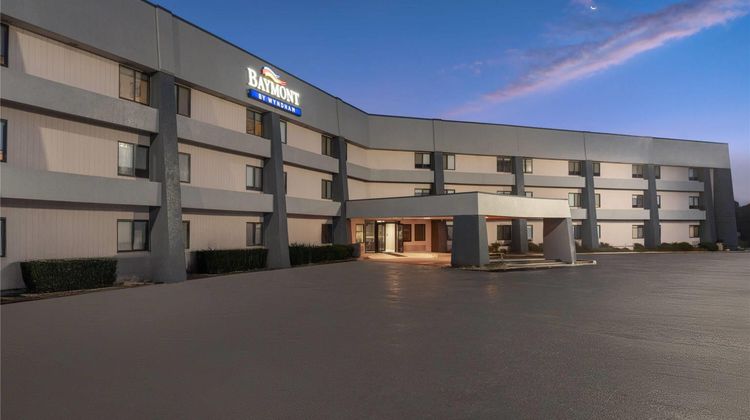Baymont by Wyndham Columbia Exterior