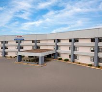 Baymont by Wyndham Columbia Exterior