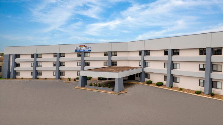 Baymont by Wyndham Columbia Exterior