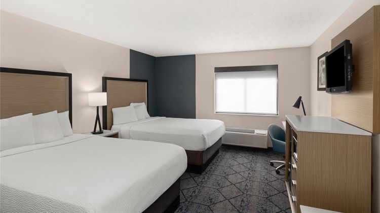 Baymont by Wyndham Columbia Room