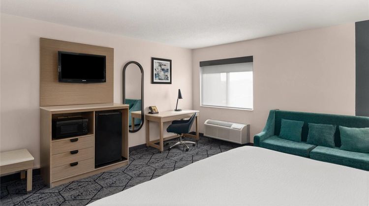 Baymont by Wyndham Columbia Room