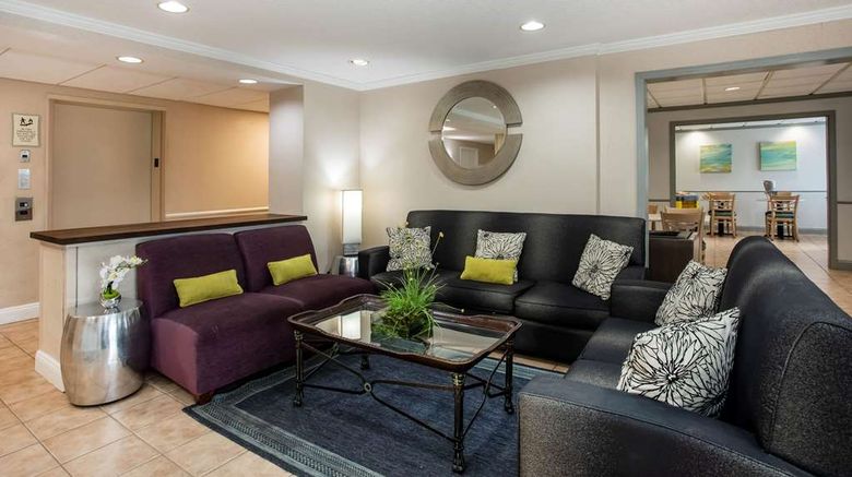 <b>La Quinta Inn Melbourne Lobby</b>. Images powered by <a href="https://iceportal.shijigroup.com/" title="IcePortal" target="_blank">IcePortal</a>.