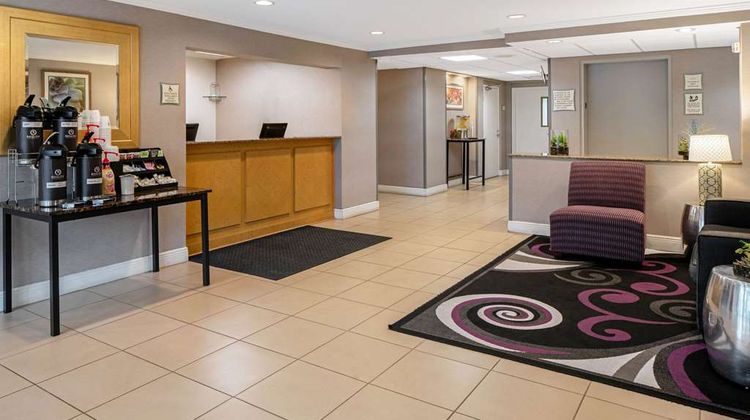 La Quinta Inn Naples Lobby