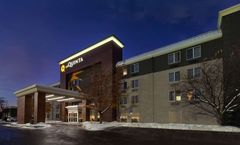 La Quinta Inn & Suites Detroit Utica