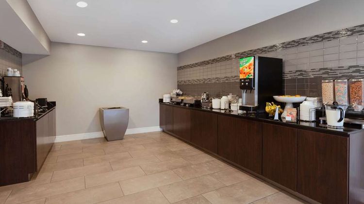 La Quinta Inn & Suites Detroit Utica Other