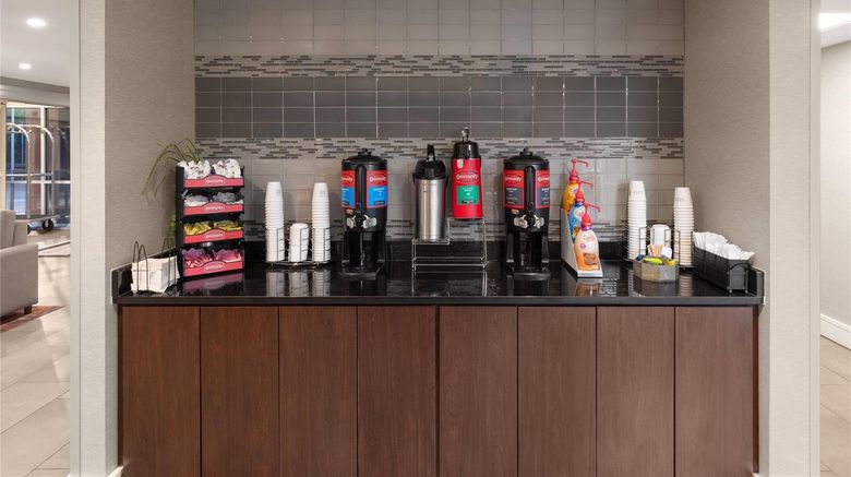 <b>La Quinta Inn & Suites Austin Round Rock Other</b>. Images powered by <a href="https://iceportal.shijigroup.com/" title="IcePortal" target="_blank">IcePortal</a>.