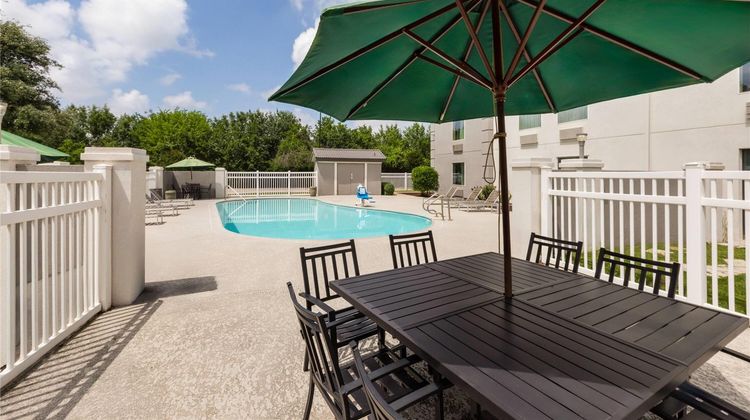 La Quinta Inn & Suites Austin Round Rock Pool