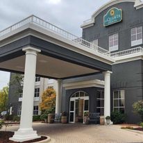 La Quinta Inn & Suites SW New Berlin