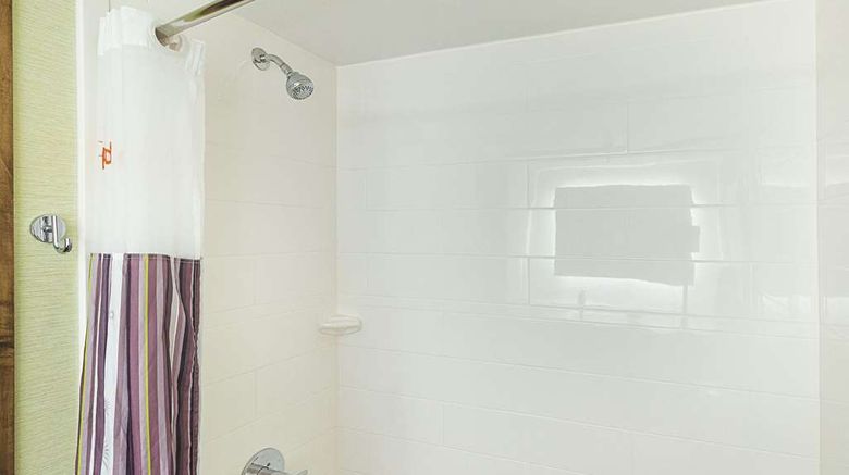 <b>La Quinta Inn Santa Ana Room</b>. Images powered by <a href="https://iceportal.shijigroup.com/" title="IcePortal" target="_blank">IcePortal</a>.