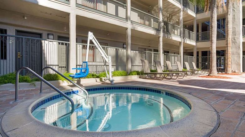 <b>La Quinta Inn Santa Ana Pool</b>. Images powered by <a href="https://iceportal.shijigroup.com/" title="IcePortal" target="_blank">IcePortal</a>.