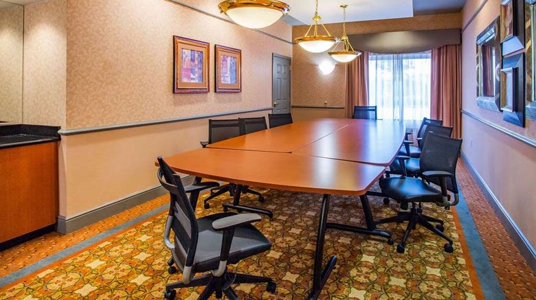 <b>La Quinta Inn & Suites Islip/MacArthur Meeting</b>. Images powered by <a href="https://iceportal.shijigroup.com/" title="IcePortal" target="_blank">IcePortal</a>.