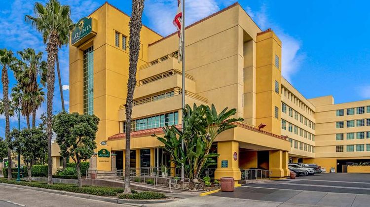 La Quinta Inn & Suites Anaheim Exterior