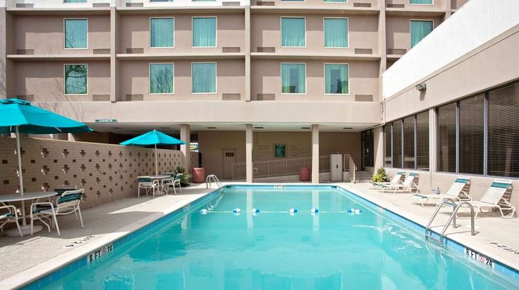 La Quinta Inn & Suites Downtown Pool