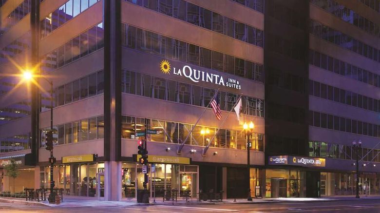 La Quinta Inn  and  Suites Chicago Downtown Exterior. Images powered by <a href="https://iceportal.shijigroup.com" target="_blank" rel="noopener">Ice Portal</a>.