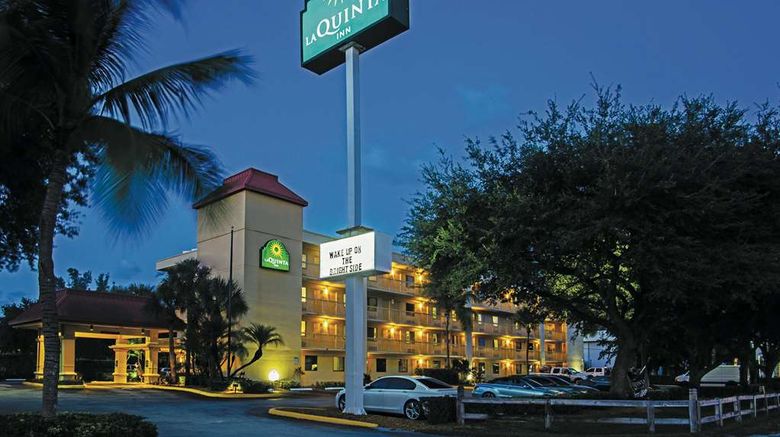 <b>La Quinta Inn West Palm Beach Exterior</b>. Images powered by <a href="https://iceportal.shijigroup.com/" title="IcePortal" target="_blank">IcePortal</a>.