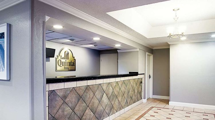 La Quinta Inn West Palm Beach Lobby