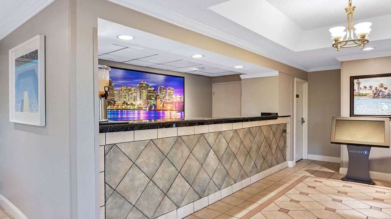 <b>La Quinta Inn West Palm Beach Lobby</b>. Images powered by <a href="https://iceportal.shijigroup.com/" title="IcePortal" target="_blank">IcePortal</a>.