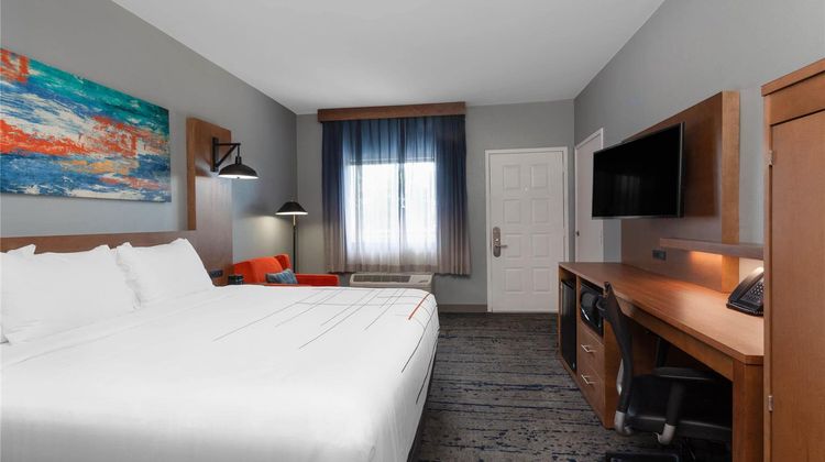 La Quinta Inn & Suites Fort Myers Room