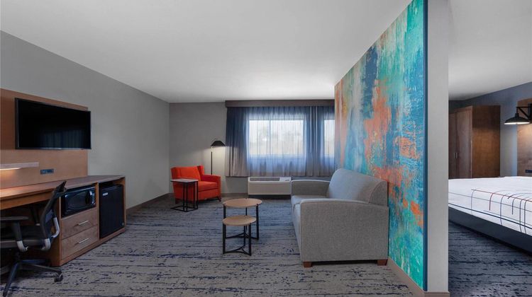 La Quinta Inn & Suites Fort Myers Suite