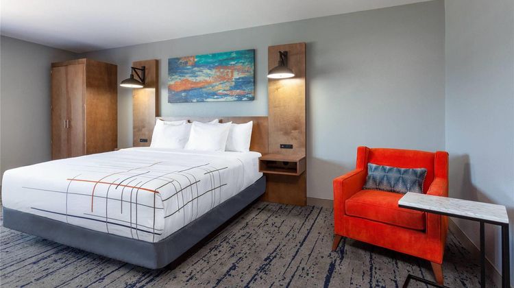 La Quinta Inn & Suites Fort Myers Suite