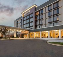 La Quinta Inn & Suites Rancho Cordova Exterior