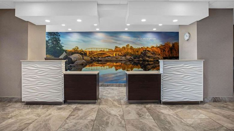 <b>La Quinta Inn & Suites Rancho Cordova Lobby</b>. Images powered by <a href="https://iceportal.shijigroup.com/" title="IcePortal" target="_blank">IcePortal</a>.