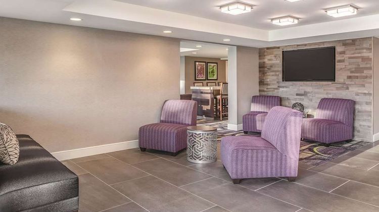 La Quinta Inn & Suites Columbia - Jessup Lobby