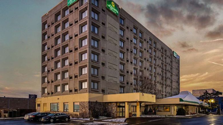 <b>La Quinta Inn & Suites New Haven Exterior</b>. Images powered by <a href="https://iceportal.shijigroup.com/" title="IcePortal" target="_blank">IcePortal</a>.