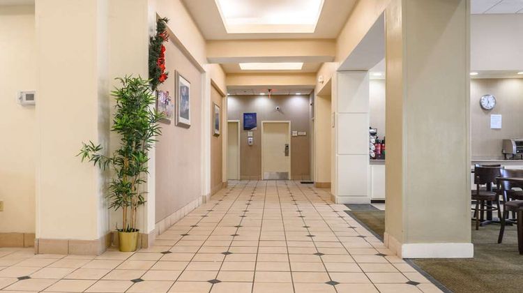 La Quinta Inn & Suites New Haven Other
