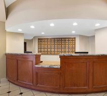 La Quinta Inn & Suites New Haven Lobby