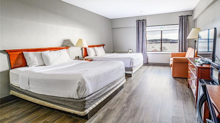La Quinta Inn & Suites New Haven Suite