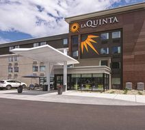 La Quinta Inn & Suites Portland Exterior