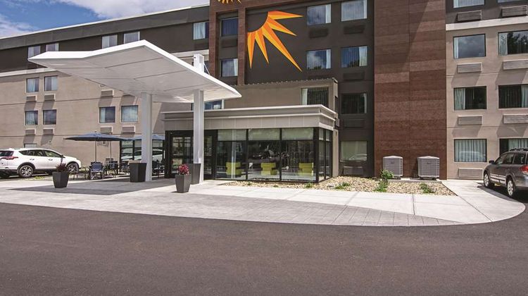 La Quinta Inn & Suites Portland Exterior