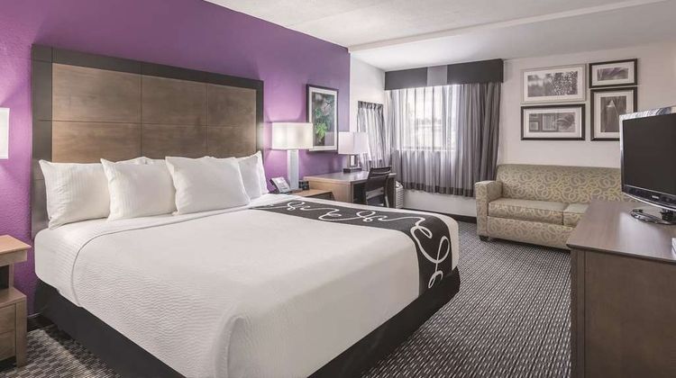 La Quinta Inn & Suites Salem Room