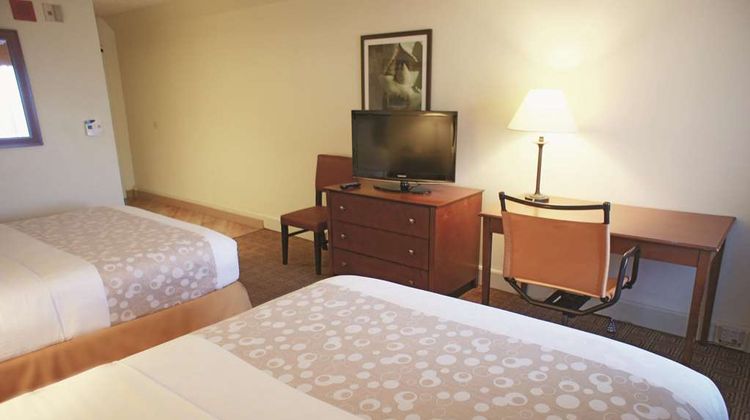 La Quinta Inn & Suites Stamford Room