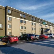 La Quinta Inn & Suites Providence Arpt