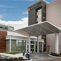 La Quinta Inn & Suites Virginia Beach