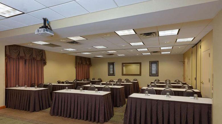 <b>La Quinta Inn & Suites Garden City Meeting</b>. Images powered by <a href="https://iceportal.shijigroup.com/" title="IcePortal" target="_blank">IcePortal</a>.