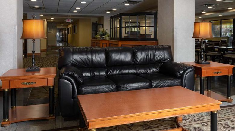 <b>La Quinta Inn & Suites Garden City Lobby</b>. Images powered by <a href="https://iceportal.shijigroup.com/" title="IcePortal" target="_blank">IcePortal</a>.