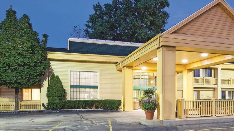 La Quinta Inn Oshkosh Exterior