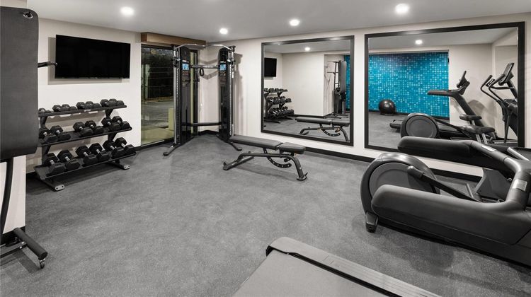 La Quinta Inn & Suites Atlanta Roswell Health