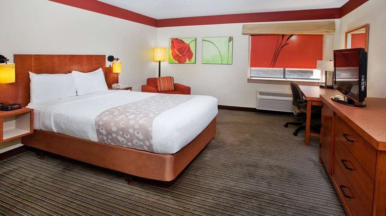 <b>Travelodge Columbus State University Room</b>. Images powered by <a href="https://iceportal.shijigroup.com/" title="IcePortal" target="_blank">IcePortal</a>.