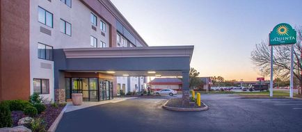 La Quinta Inn St Louis/Hazelwood Exterior