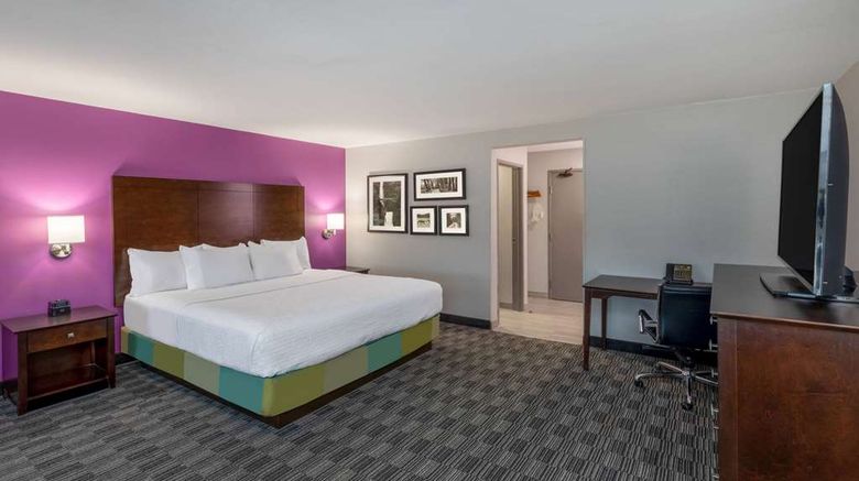 <b>La Quinta Inn Houston Northwest Room</b>. Images powered by <a href="https://iceportal.shijigroup.com/" title="IcePortal" target="_blank">IcePortal</a>.