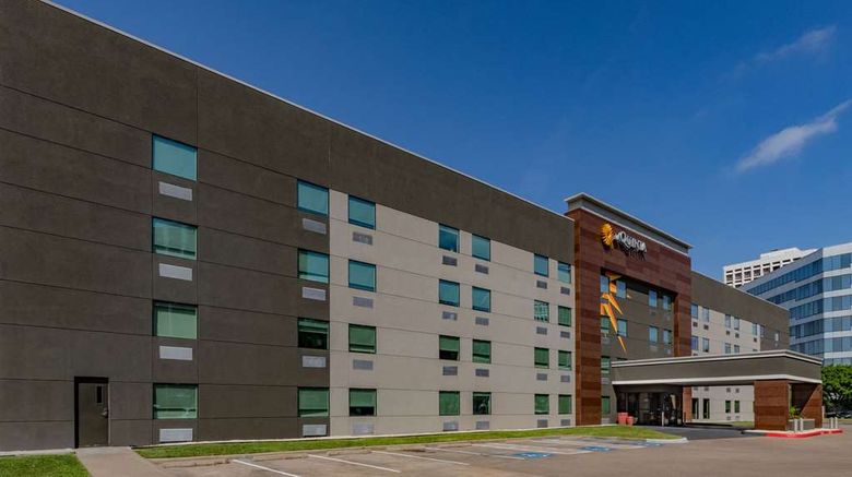 <b>La Quinta Inn Houston Southwest Exterior</b>. Images powered by <a href="https://iceportal.shijigroup.com/" title="IcePortal" target="_blank">IcePortal</a>.