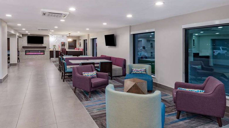 <b>La Quinta Inn Houston Southwest Lobby</b>. Images powered by <a href="https://iceportal.shijigroup.com/" title="IcePortal" target="_blank">IcePortal</a>.