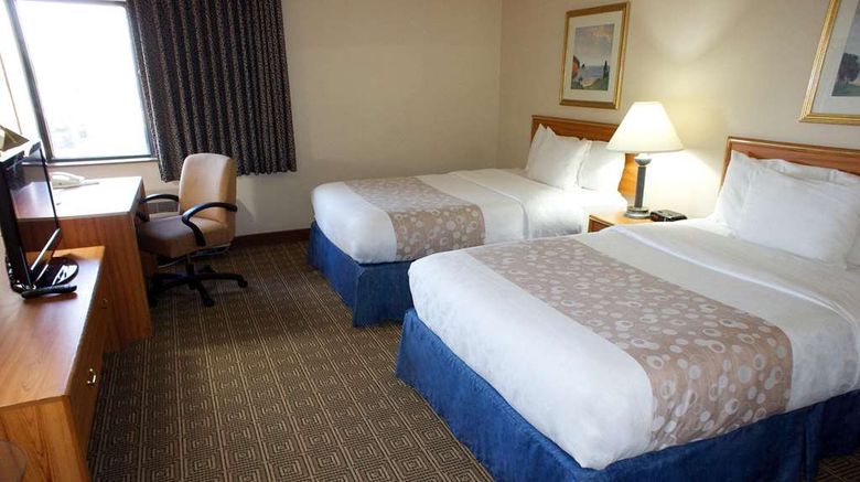 <b>Days Inn by Wyndham Pleasant Prairie Kenosha Room</b>. Images powered by <a href="https://iceportal.shijigroup.com/" title="IcePortal" target="_blank">IcePortal</a>.