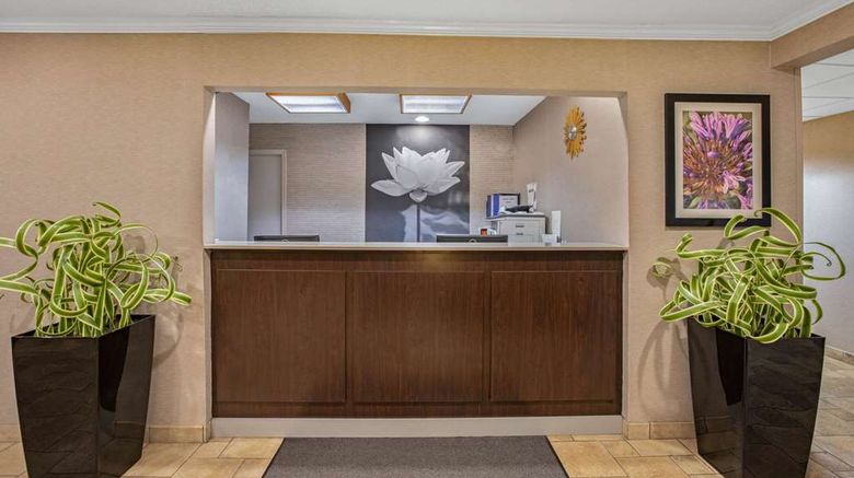 <b>La Quinta Inn Little Rock N McCain Mall Lobby</b>. Images powered by <a href="https://iceportal.shijigroup.com/" title="IcePortal" target="_blank">IcePortal</a>.